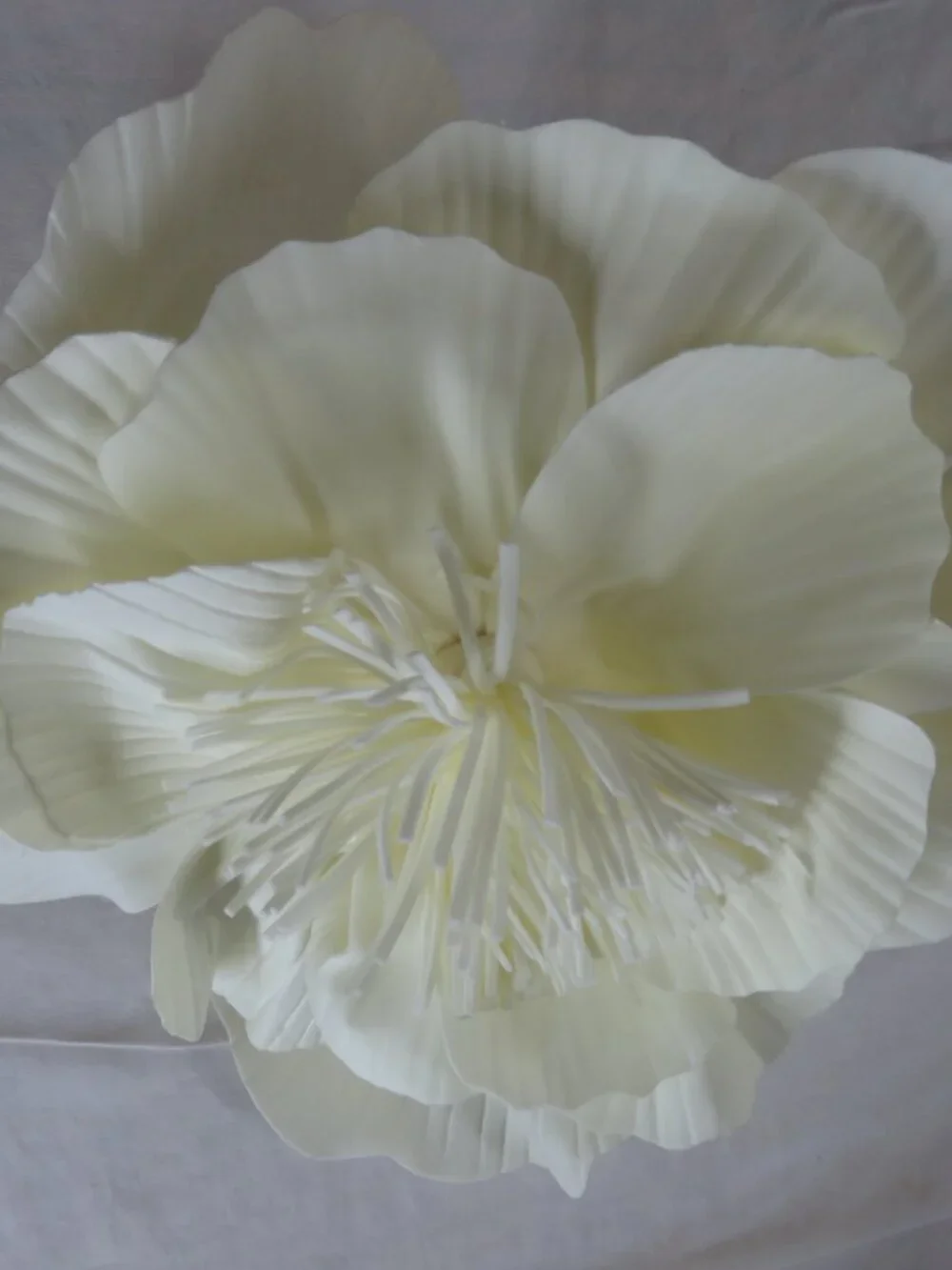 Oversized Cream Paper Flower Headpiece – Statement Floral Fascinator, Costume